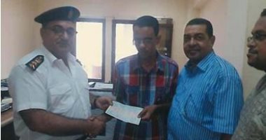 صور.. استخراج شهادت الأحوال المدنية والجوازات مجانا لذوى الإعاقة البصرية