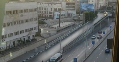 قارئ يرصد أعمدة الإنارة مضاءة نهارا على كوبرى 6 أكتوبر