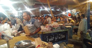 صور.. الحمص والفسيخ عنوان مولد الدسوقى بكفر الشيخ
