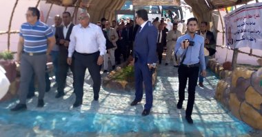 صور.. وزير الآثار ومحافظ الوادى الجديد يفتتحان حديقة حيوان بمدينة الخارجة