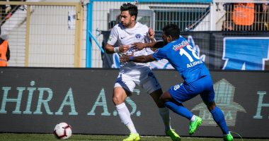 "كوبري يجيب صداع" من تريزيجيه فى مباراة قاسم باشا ضد فنربخشة.. فيديو
