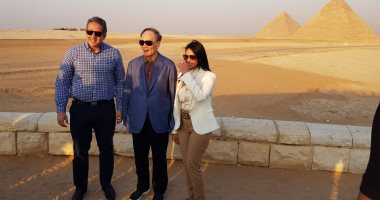 شاهد زيارة نائب الرئيس الصينى والوفد المرافق له فى الأهرامات بالجيزة