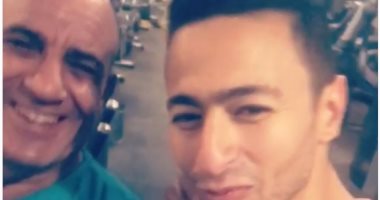 شاهد وصلة هزار بين حمادة هلال ومحمد لطفى داخل الجيم