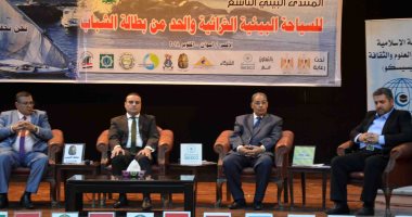 صور.. نائب محافظ الأقصر يشهد فعاليات المنتدى البيئى للسياحة البيئية