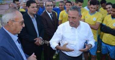 محافظ الإسماعيلية لـ"الدراويش": ننتظر حسم التأهل امام الرجاء المغربى 