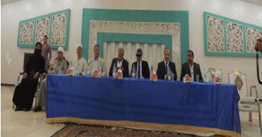 صور .. أمن بني سويف ينهى نزاع بين عائلتين بجلسة صلح