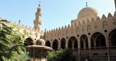 شاهد.. وزارة الآثار تبدأ أعمال ترميم مسجد الطنبغا الماردانى بالدرب الأحمر