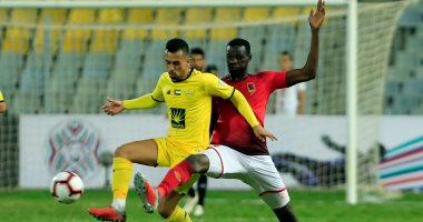 الأهلى بـ"الأحمر" وحارس مرماه بـ"الأسود" أمام الوصل بالإمارات