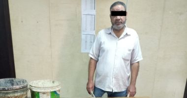 صور.. القبض على تاجر أثناء التنقيب عن الآثار داخل منزله فى الجمالية