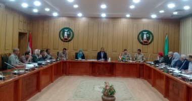 سكرتير عام المنوفية يناقش مطالب المرحلة الثانية للقرى الاكثر احتياجا
