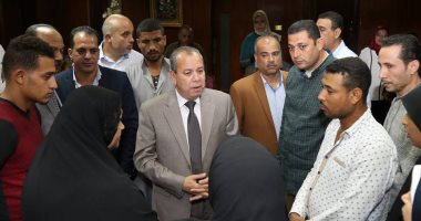 فيديو وصور .. محافظ كفرالشيخ يلتقى بأسر ضحايا حادث بيارة الصرف الصحي