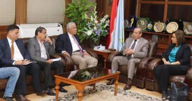  محافظ كفر الشيخ: إقامة مصانع لتشغيل الشباب بمدينتى دسوق وقلين 