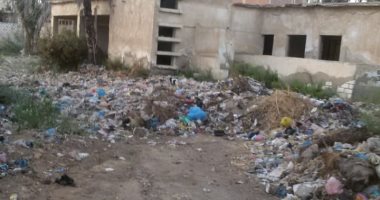 قارئ يشكو تحول أرض فضاء لمقلب قمامة بأبو المطامير فى البحيرة 