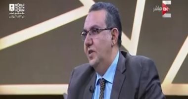 حاتم بدوى يكشف الفرق بين الصيدلى والدخيل على المهنة