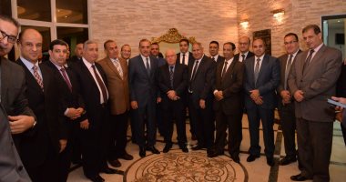 محافظ أسيوط : تفعيل التواصل مع القضاة لحل المشاكل لتنفيذ المشروعات القومية