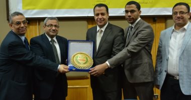 نائب رئيس جامعة أسيوط يشارك فى مؤتمر محاكاة منظمة التعاون الإسلامى "مويك"