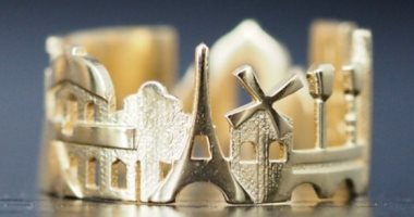 عواصم أوروبا فى صوابع إيدك.. مصممة تبدع خواتم تحمل معالم القارة العجوز.. صور 