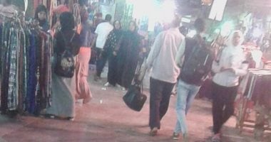 الأفواج السياحية تتوافد على أسواق أسوان.. المشغولات اليدوية فى المقدمة