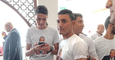 صور.. شوبير يستعين بالشباب فى الدعاية الانتخابية