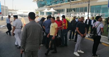 وصول جماهير الترجى لمطار القاهرة لحضور نهائى أفريقيا أمام الأهلى 