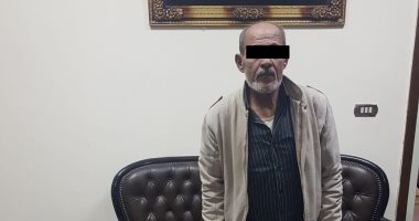 مباحث الحدائق تضبط عاطل أثناء سرقة سيارة مدير إدارة البيئة بحى منشأة ناصر