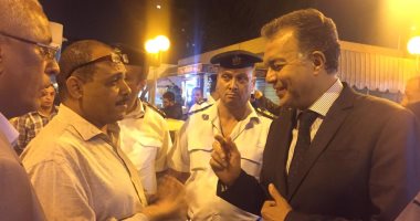 وزير النقل يجرى جولة مفاجئة لمحطة قطارات الجيزة والمترو لمتابعة التشغيل