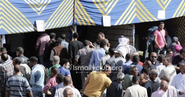 توافد أعضاء الجمعية العمومية للإسماعيلى للتصويت على جدول الأعمال