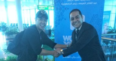 الإعلامي الكوري "وان هو تشونج" يصل القاهرة للمشاركة فى منتدى الشباب