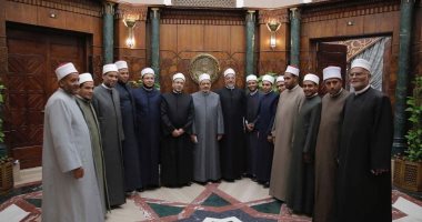 الإمام الأكبر يلتقى وعاظ الأزهر لتحفيزهم على بذل مزيد من الجهد بقوافل التوعية