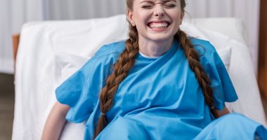 للدفع خلال الولادة أصول..6 علامات تخبرك بموعد الإنجاب