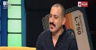 محمد دياب لـ"شريط كوكتيل": غنّيت بالصدفة و"اتزقيت" للغناء