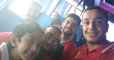 الجماهير تتوافد على فندق إقامة الأهلى فى برج العرب