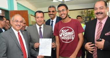 1116 طالب وطالبة تقدموا للترشيح لعضوية لجان الاتحادات الطلابية بجامعة أسيوط