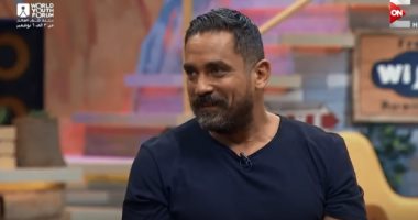 أمير كرارة يروى قصة معاقبة والده لأحد اللصوص فى "بئر السلم"