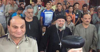صور.. أسقف سوهاج: مرتكبو حادث المنيا أشرار ولا ينتمون لأى دين من الأديان