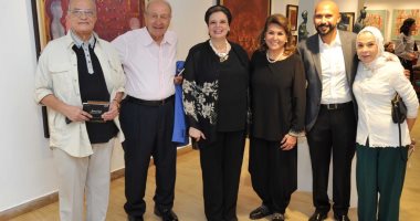جاليرى المشربية يقيم معرضا فنيا لشباب المبدعين فى الفن التشكيلى والنحت والتصوير