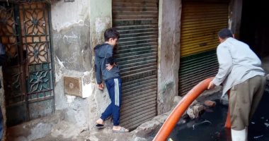 صرف صحى الجيزة: طفح مجارى شارع النصر فى بشتيل بسبب المخلفات الثقيلة    