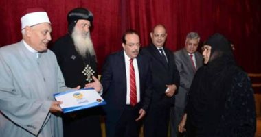 وزير التعليم العالى يتلقى تقريرًا حول احتفالات جامعة طنطا بانتصارات أكتوبر