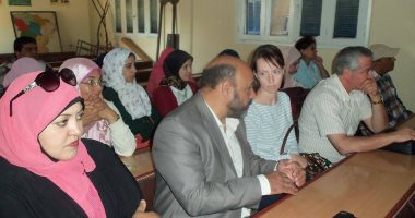 صور .. وفد أمريكى يتابع مكافحة أنفلوانز الطيور بالمنوفية 