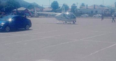 الجوع كافر.. شرطى يهبط بمروحية أمام مطعم لشراء وجبة دجاج بجنوب إفريقيا