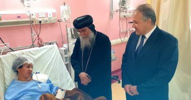 أسقف المنيا يزور مصابى الحادث الإرهابى بمستشفى الشيخ زايد 