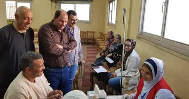 صور.. مدير صحة القليوبية يتفقد النقاط المتحركة بمبادرة القضاء على فيروس C