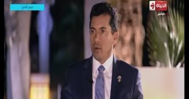 وزير الرياضة: الرئيس السيسى متحمس لعودة الجماهير إلى الملاعب
