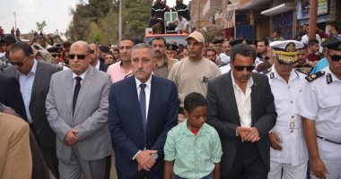 قيادات الإسماعيلية يشهدون جنازة شهيد المحافظة.. صور