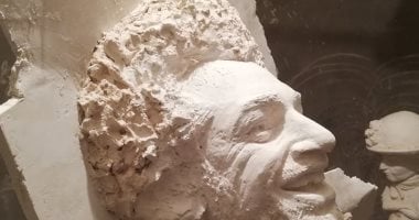 أنا قوية وبستحمل النقد.. مى عبد الله نحاتة تمثال محمد صلاح ترد على منتقديها