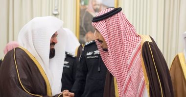 صور.. خادم الحرمين يستقبل أئمة المسجد الحرام والنبوى وهيئة كبار العلماء