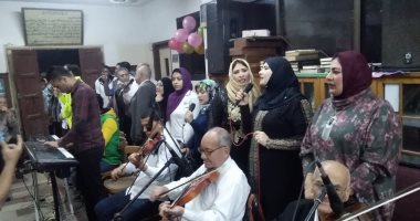 صور.. هواة وطلاب وموظفين أعضاء بفرقة الموسيقى العربية بكفر الشيخ 