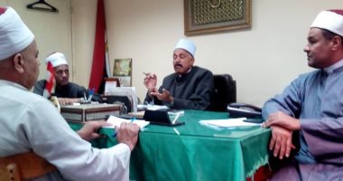 وكيل "أوقاف سوهاج" يجتمع بمديرى الإدارات لمتابعة تنظيم احتفال المولد النبوى