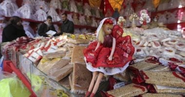 ضبط 14 طن حلويات مجهولة المصدر داخل مصنع بالزيتون قبل المولد النبوى
