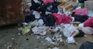 قارئ يشكو من انتشار القمامة بجوار سور مستشفى سيدى غازى